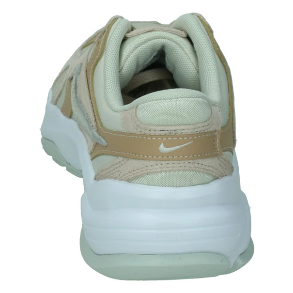 Nike AL8