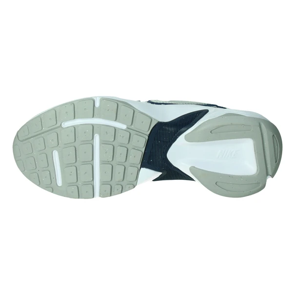 Nike AL8