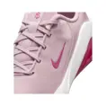 Nike Bella 7