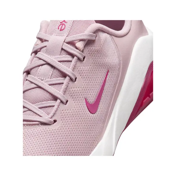 Nike Bella 7