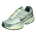 Nike Initiator