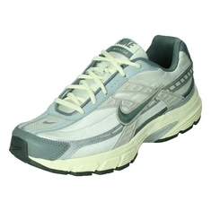 Nike Initiator