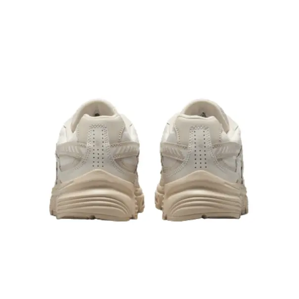 Nike Initiator