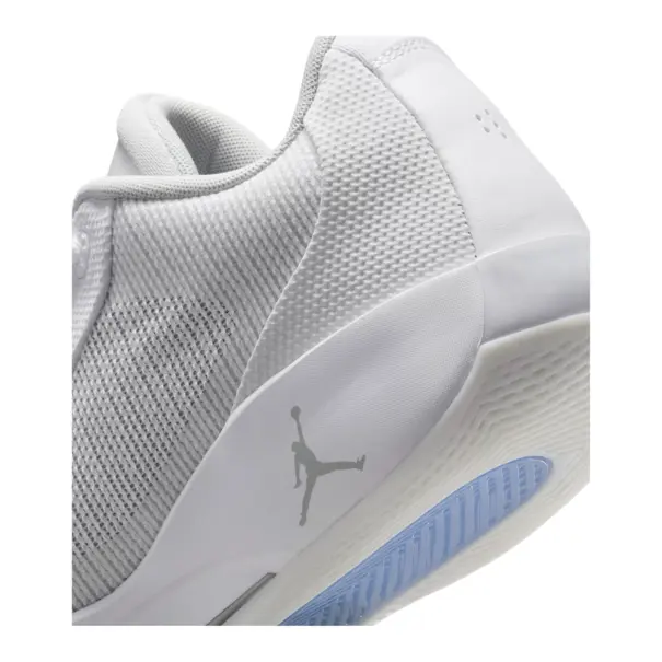 Nike JORDAN .77