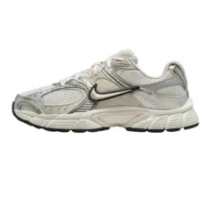 Nike Nike V5 RNR Womens Shoes