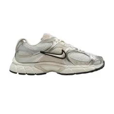 Nike Nike V5 RNR Womens Shoes