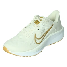 Nike Quest 6