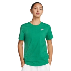 Nike Sportswear Club Essential t-shirt