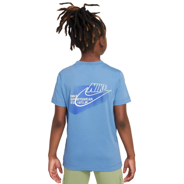 Nike Sportswear Standard Issue T-Shirt