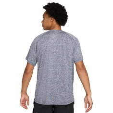 Nike Stride mens dri-fit ADV shirt