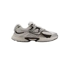 Nike V5 RNR