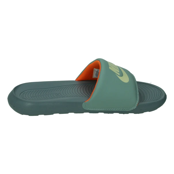 Nike VICTORI ONE