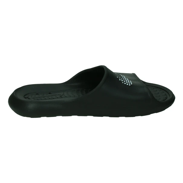 Nike Victori One