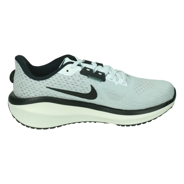 Nike Vomero 17
