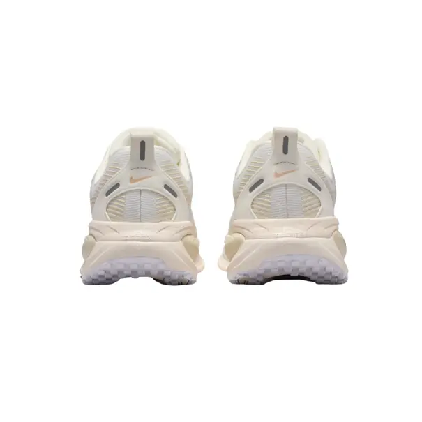Nike Vomero 18