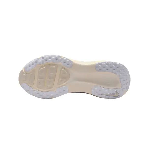 Nike Vomero 18